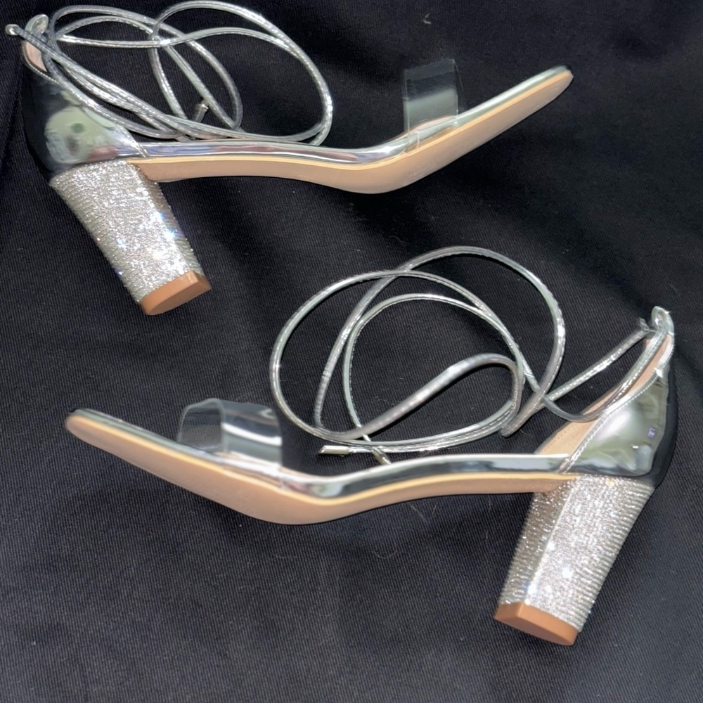 Lala Akia size 40 rhinestone